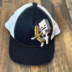 Minecraft hat signed by Unspeakable & Logdotzip